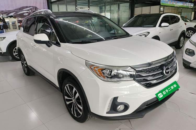 Used GAC Trumpchi GS4 2015 200T G-DCT Luxury Edition Front Right 45 Deg