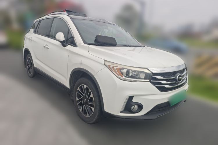 Used GAC Trumpchi GS4 2015 200T Manual Luxury Edition Front Right 45 Deg