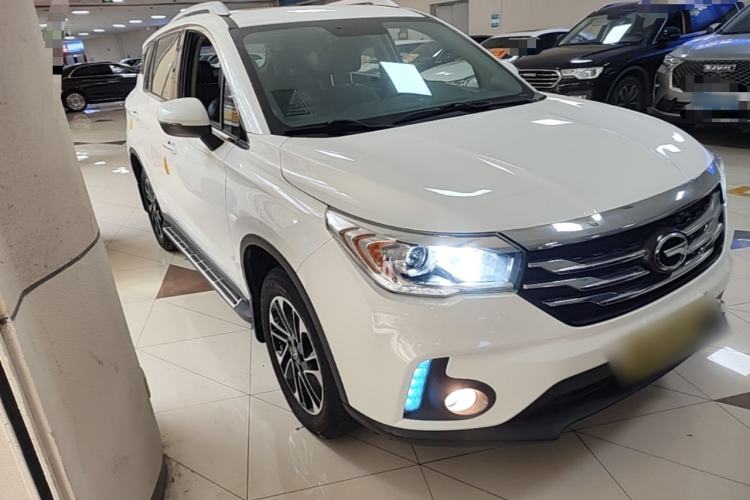 Used GAC Trumpchi GS4 2015 200T Manual Elite Edition Front Right 45 Deg