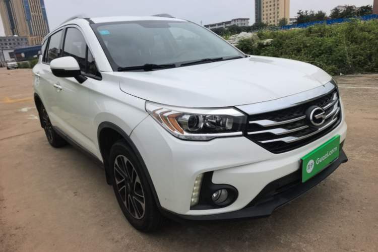 Used GAC Trumpchi GS4 2015 200T Manual Elite Edition Front Right 45 Deg