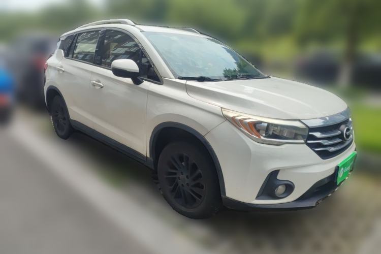 Used GAC Trumpchi GS4 2015 200T Manual Luxury Edition Front Right 45 Deg