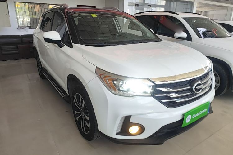 Used GAC Trumpchi GS4 2015 200T G-DCT Luxury Edition Front Right 45 Deg