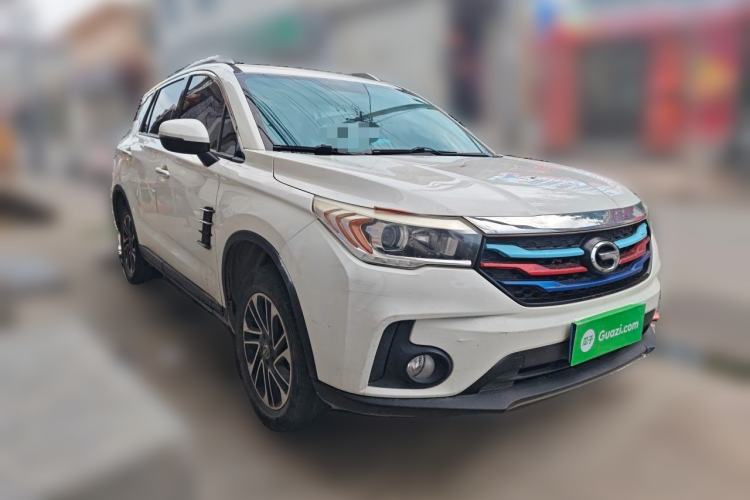 Used GAC Trumpchi GS4 2015 200T Manual Elite Edition Front Right 45 Deg