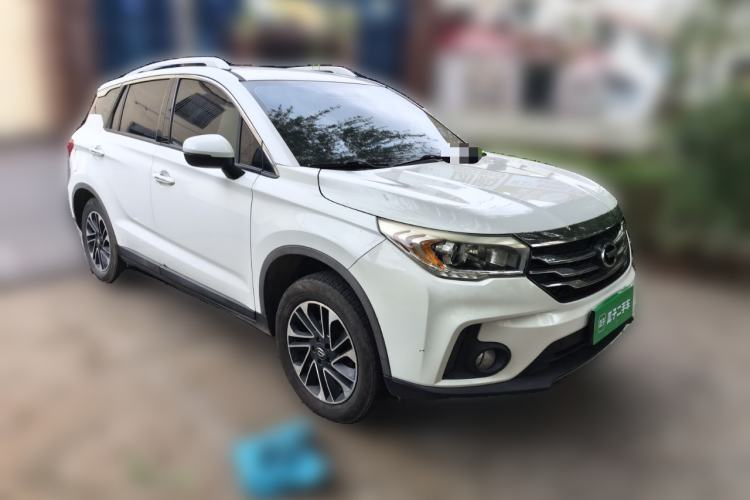 Used GAC Trumpchi GS4 2015 200T Manual Elite Edition Front Right 45 Deg