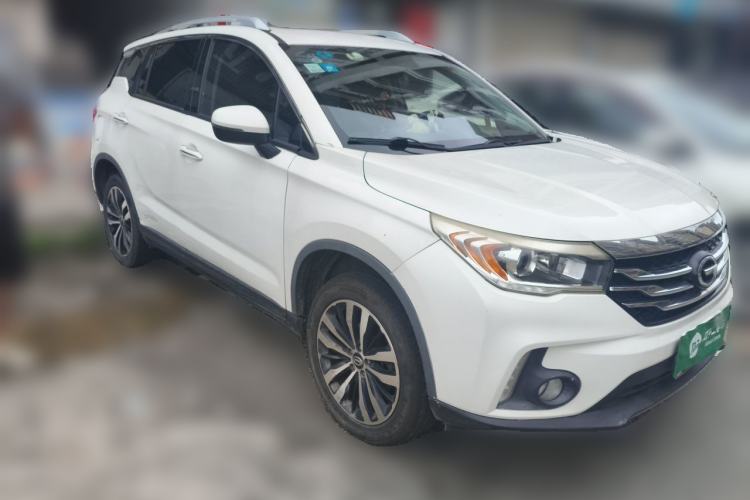 Used GAC Trumpchi GS4 2015 200T G-DCT Luxury Edition Front Right 45 Deg