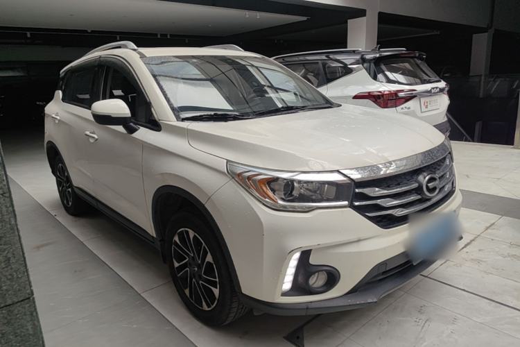 Used GAC Trumpchi GS4 2015 200T G-DCT Elite Edition Front Right 45 Deg