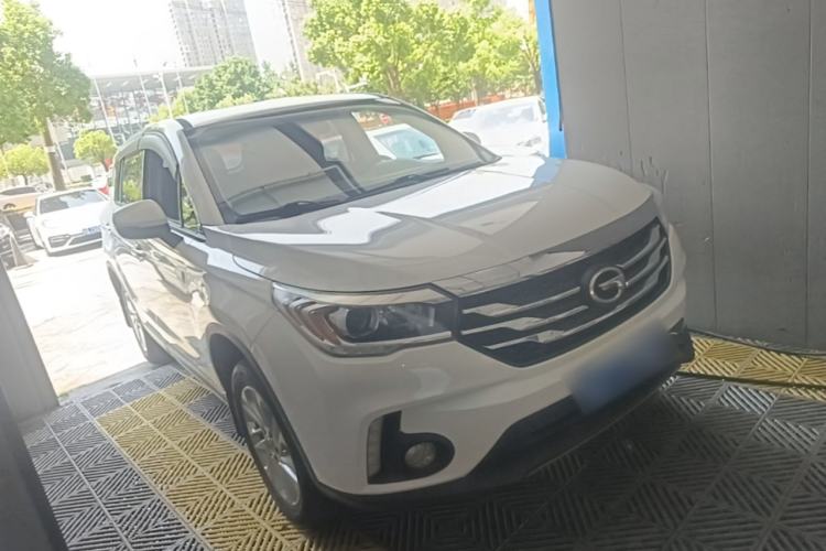 Used GAC Trumpchi GS4 2015 200T G-DCT Comfort Edition Front Right 45 Deg