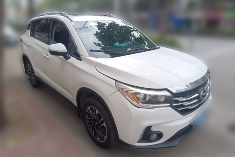 Used GAC Trumpchi GS4 2015 200T Manual Luxury Edition Front Right 45 Deg