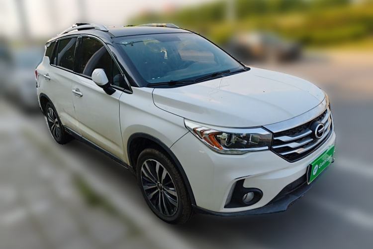 Used GAC Trumpchi GS4 2015 200T G-DCT Luxury Edition Front Right 45 Deg