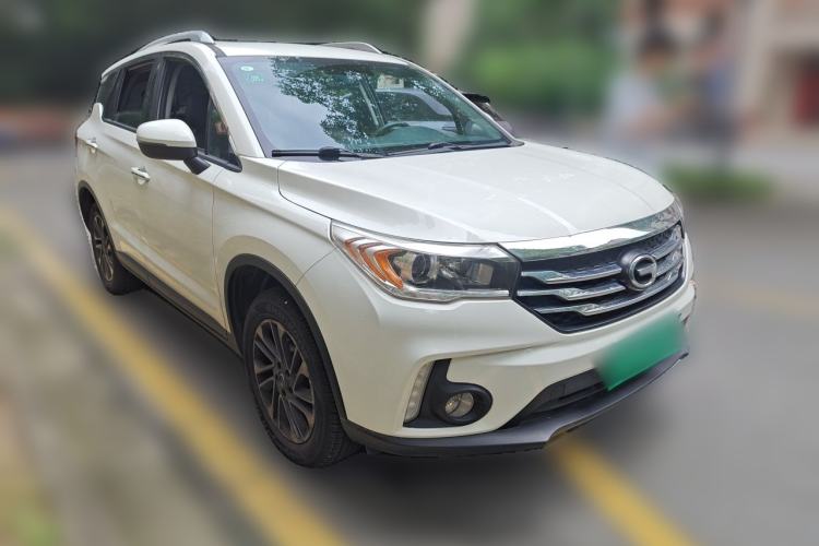 Used GAC Trumpchi GS4 2015 200T Manual Luxury Edition Front Right 45 Deg
