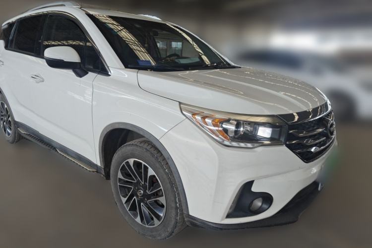 Used GAC Trumpchi GS4 2015 200T Manual Luxury Edition Front Right 45 Deg