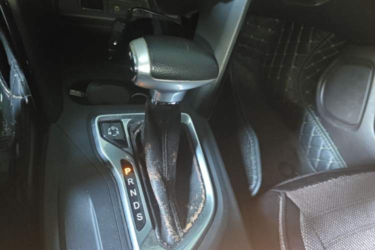 Used GAC Trumpchi GS4 2015 200T G-DCT Elite Edition Gear Lever