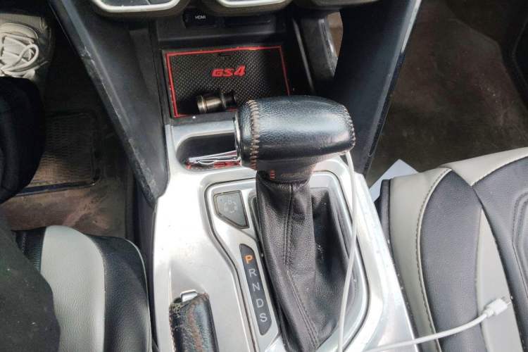 Used GAC Trumpchi GS4 2015 200T G-DCT Luxury Edition Gear Lever