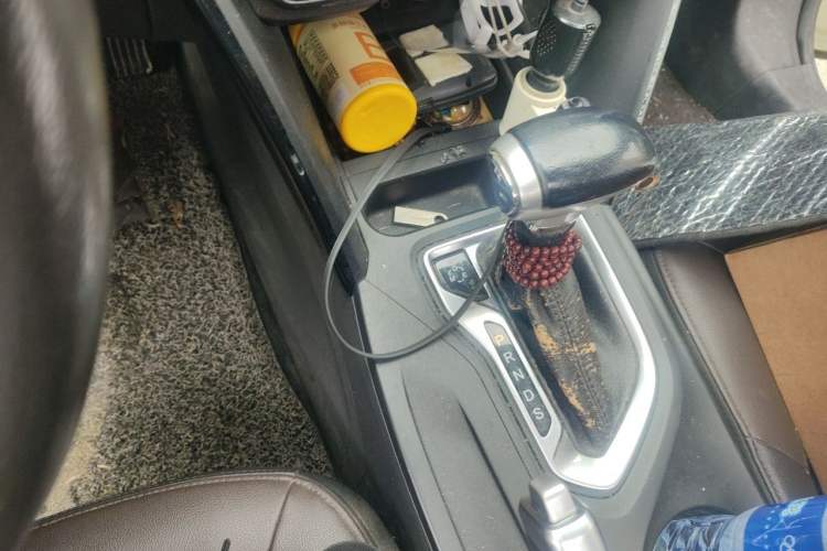 Used GAC Trumpchi GS4 2015 200T G-DCT Luxury Edition Gear Lever