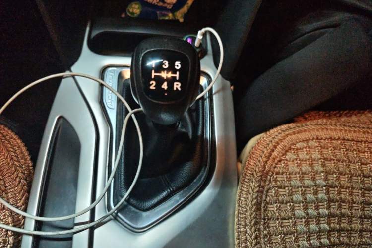 Used GAC Trumpchi GS4 2015 200T Manual Elite Edition Gear Lever