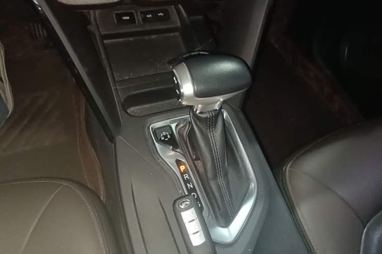 Used GAC Trumpchi GS4 2015 200T G-DCT Luxury Edition Gear Lever