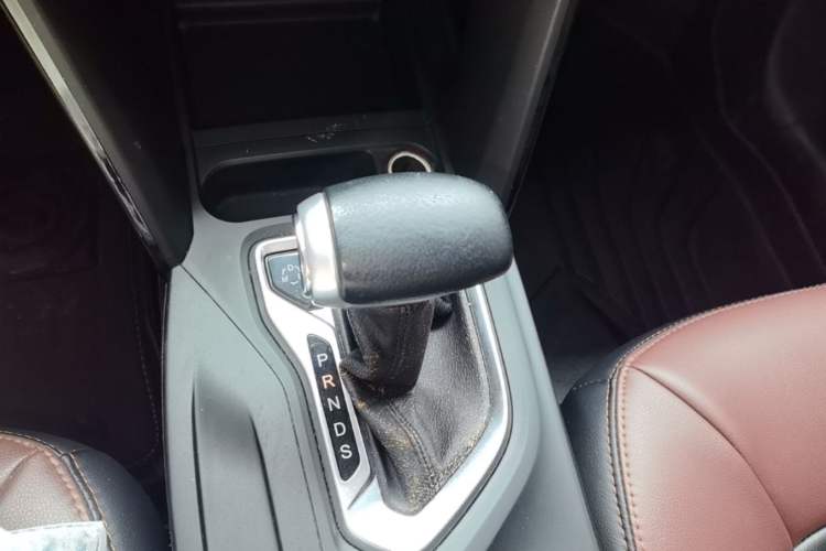Used GAC Trumpchi GS4 2015 200T G-DCT Elite Edition Gear Lever