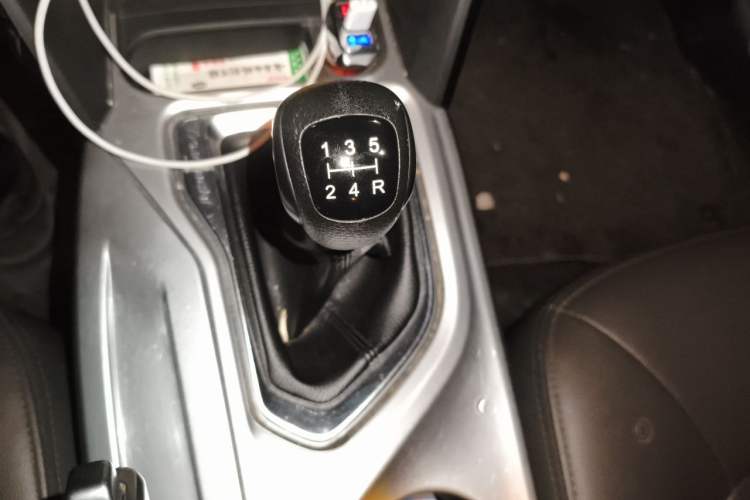 Used GAC Trumpchi GS4 2015 200T Manual Elite Edition Gear Lever