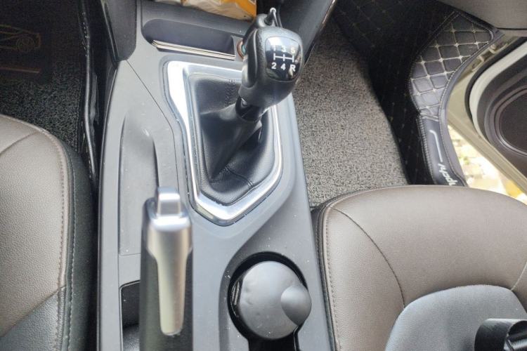 Used GAC Trumpchi GS4 2015 200T Manual Elite Edition Gear Lever