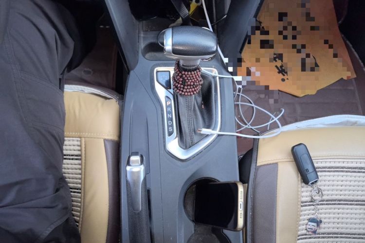 Used GAC Trumpchi GS4 2015 200T G-DCT Elite Edition Gear Lever