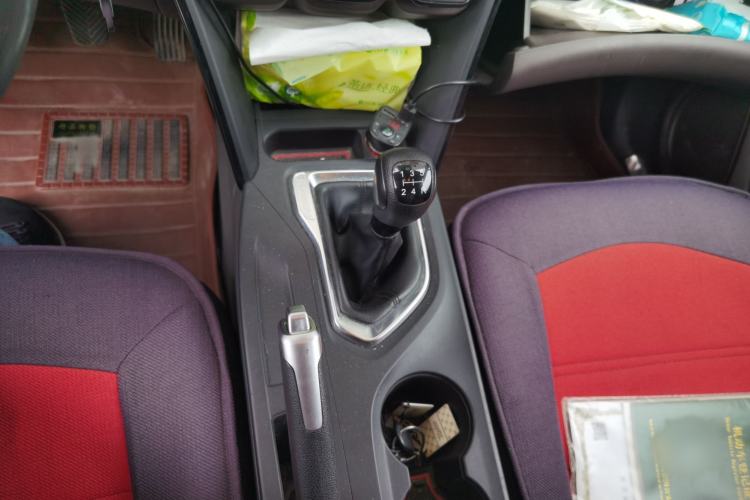 Used GAC Trumpchi GS4 2015 200T Manual Luxury Edition Gear Lever