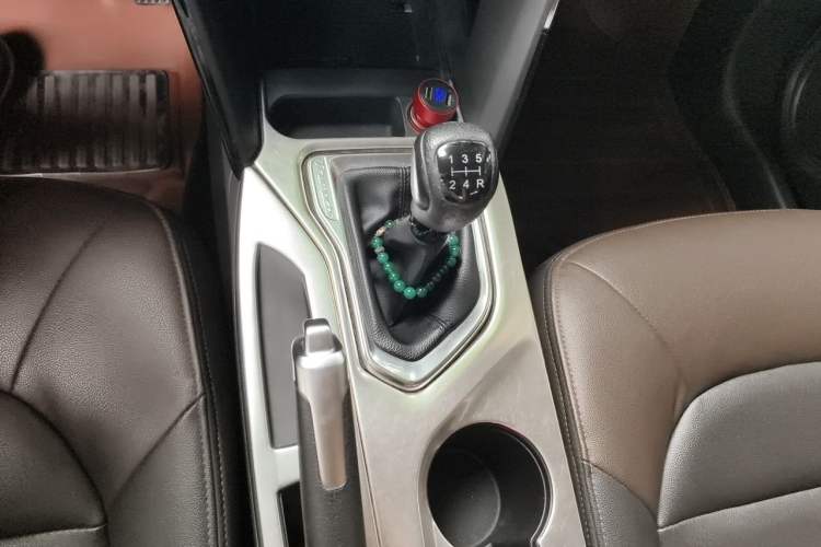 Used GAC Trumpchi GS4 2015 200T Manual Elite Edition Gear Lever