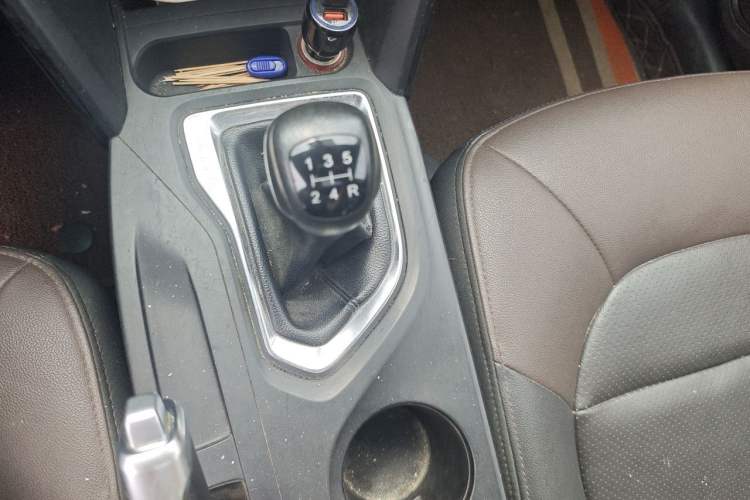 Used GAC Trumpchi GS4 2015 200T Manual Luxury Edition Gear Lever