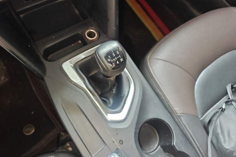 Used GAC Trumpchi GS4 2015 200T Manual Elite Edition Gear Lever