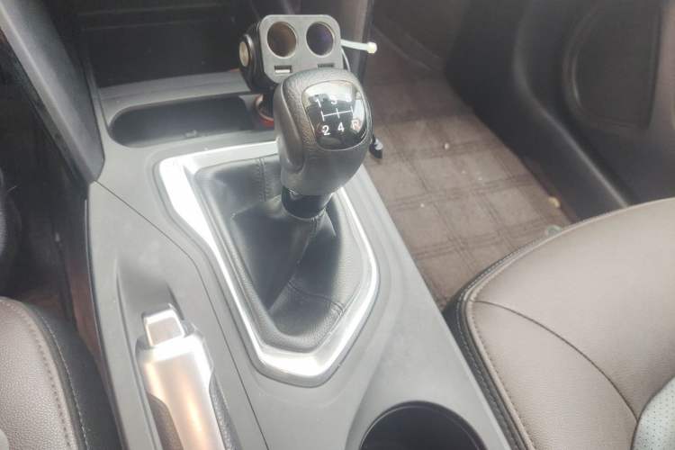 Used GAC Trumpchi GS4 2015 200T Manual Luxury Edition Gear Lever