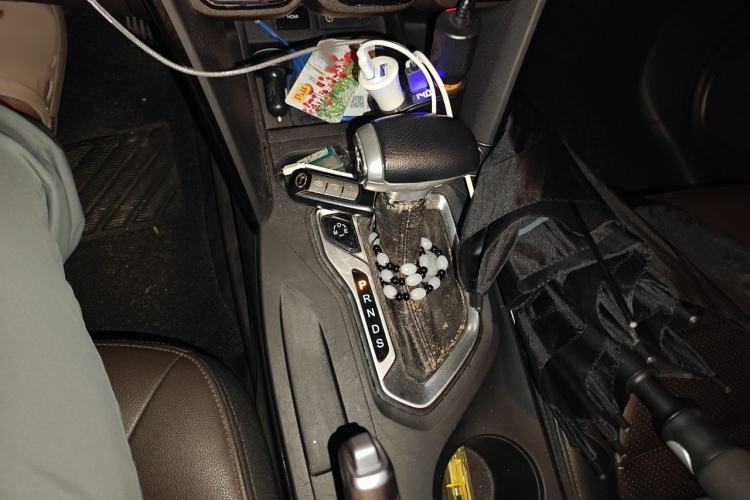 Used GAC Trumpchi GS4 2015 200T G-DCT Luxury Edition Gear Lever