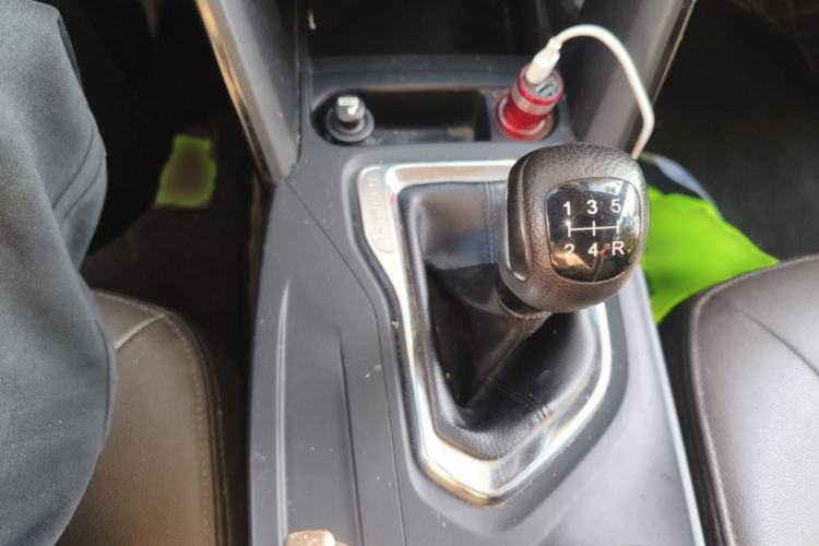 Used GAC Trumpchi GS4 2015 200T Manual Elite Edition Gear Lever