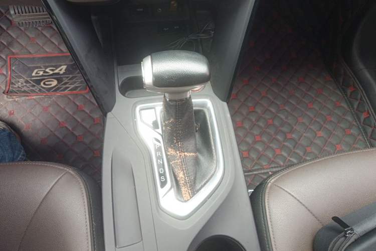 Used GAC Trumpchi GS4 2015 200T G-DCT Luxury Edition Gear Lever