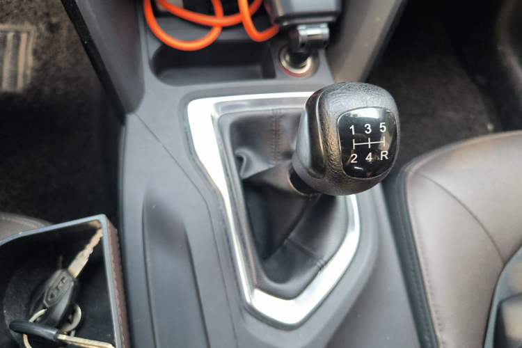 Used GAC Trumpchi GS4 2015 200T Manual Elite Edition Gear Lever