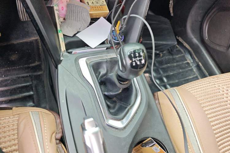 Used GAC Trumpchi GS4 2015 200T Manual Elite Edition Gear Lever