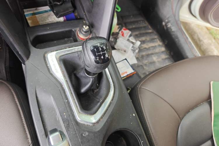 Used GAC Trumpchi GS4 2015 200T Manual Elite Edition Gear Lever