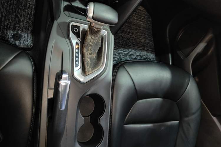 Used GAC Trumpchi GS4 2015 200T G-DCT Elite Edition Gear Lever