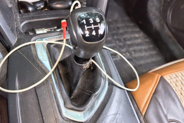Used GAC Trumpchi GS4 2015 200T Manual Elite Edition Gear Lever