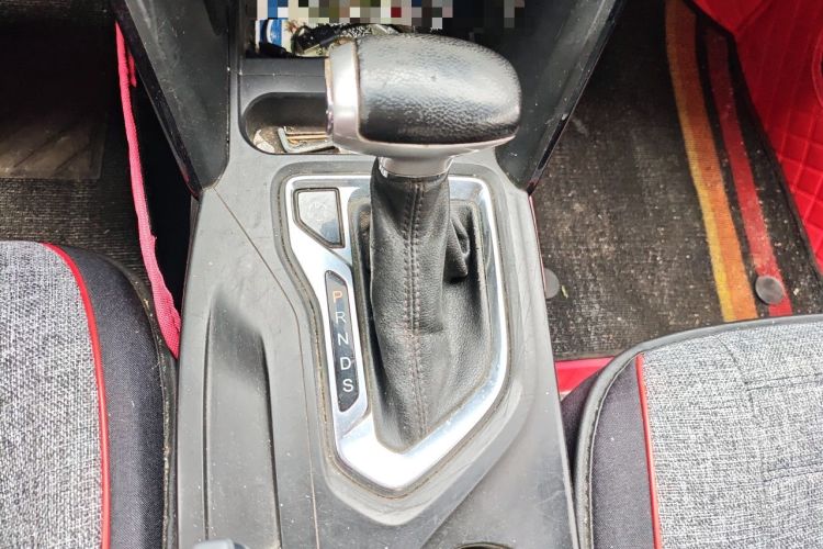 Used GAC Trumpchi GS4 2015 200T G-DCT Elite Edition Gear Lever