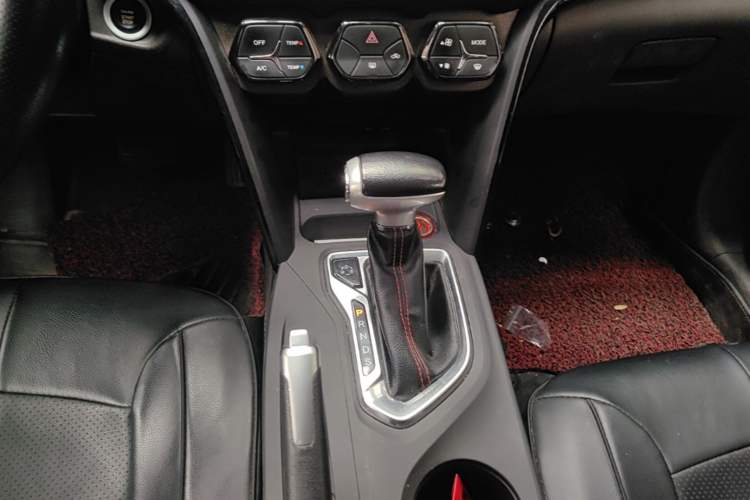 Used GAC Trumpchi GS4 2015 200T G-DCT Elite Edition Gear Lever