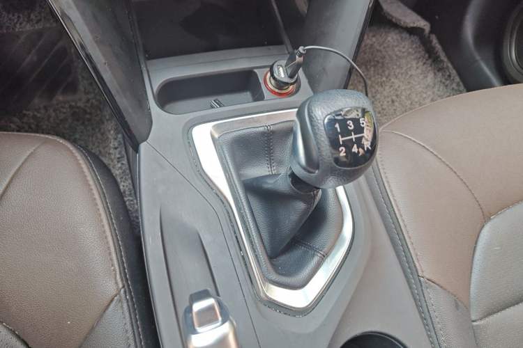 Used GAC Trumpchi GS4 2015 200T Manual Luxury Edition Gear Lever