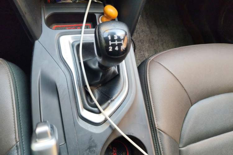 Used GAC Trumpchi GS4 2015 200T Manual Elite Edition Gear Lever
