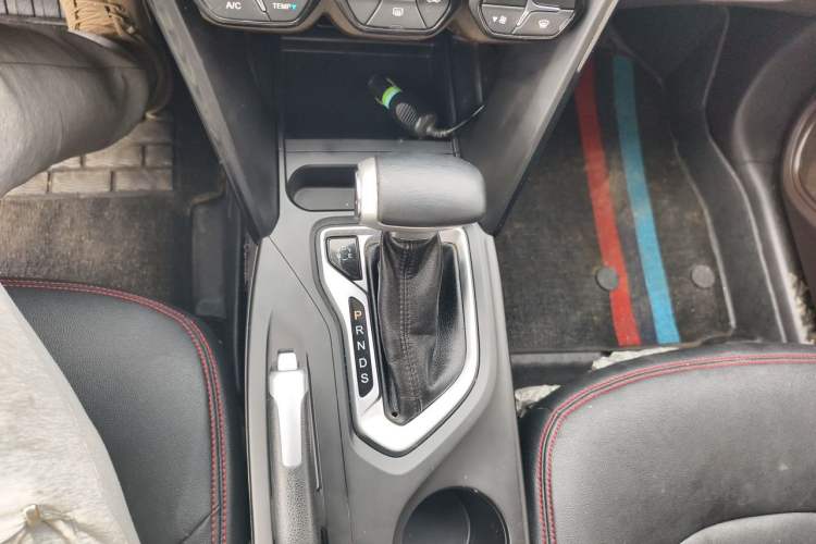 Used GAC Trumpchi GS4 2015 200T G-DCT Elite Edition Gear Lever