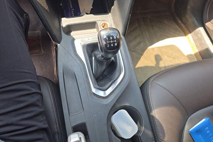 Used GAC Trumpchi GS4 2015 200T Manual Elite Edition Gear Lever