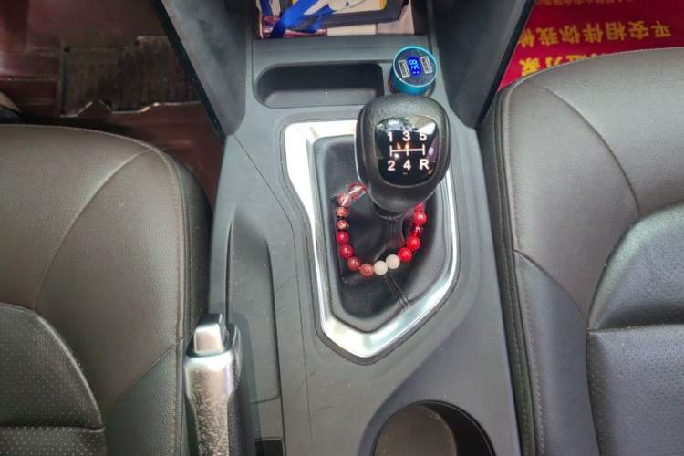 Used GAC Trumpchi GS4 2015 200T Manual Luxury Edition Gear Lever