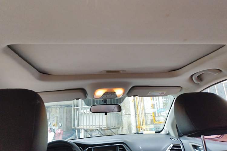 Used GAC Trumpchi GS4 2015 200T Manual Elite Edition Headliner