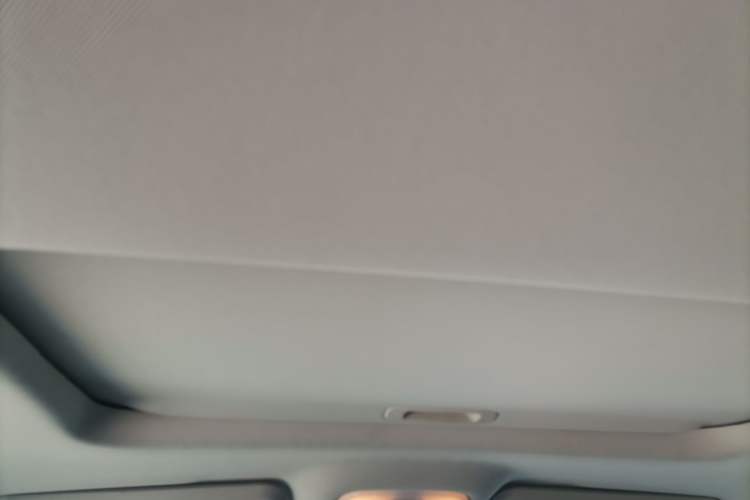 Used GAC Trumpchi GS4 2015 200T G-DCT Luxury Edition Headliner