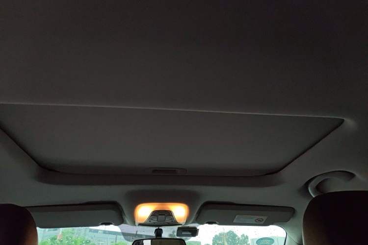 Used GAC Trumpchi GS4 2015 200T G-DCT Luxury Edition Headliner