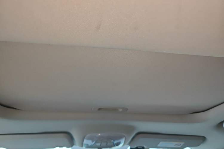 Used GAC Trumpchi GS4 2015 200T G-DCT Elite Edition Headliner