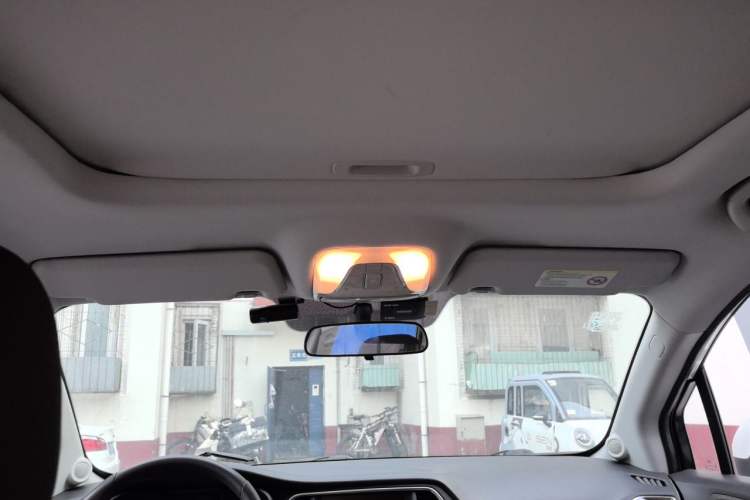 Used GAC Trumpchi GS4 2015 200T G-DCT Elite Edition Headliner