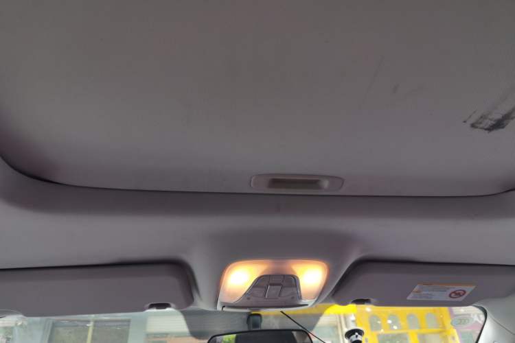 Used GAC Trumpchi GS4 2015 200T Manual Luxury Edition Headliner